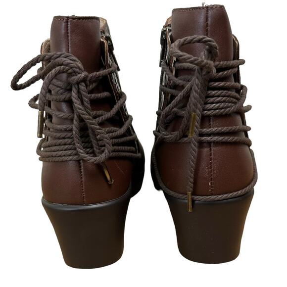 Alegria Stevee Cute Stuff Cocoa Leather Bootie Eur 38 US 8/8.5 Embossed Floral - Picture 5 of 11